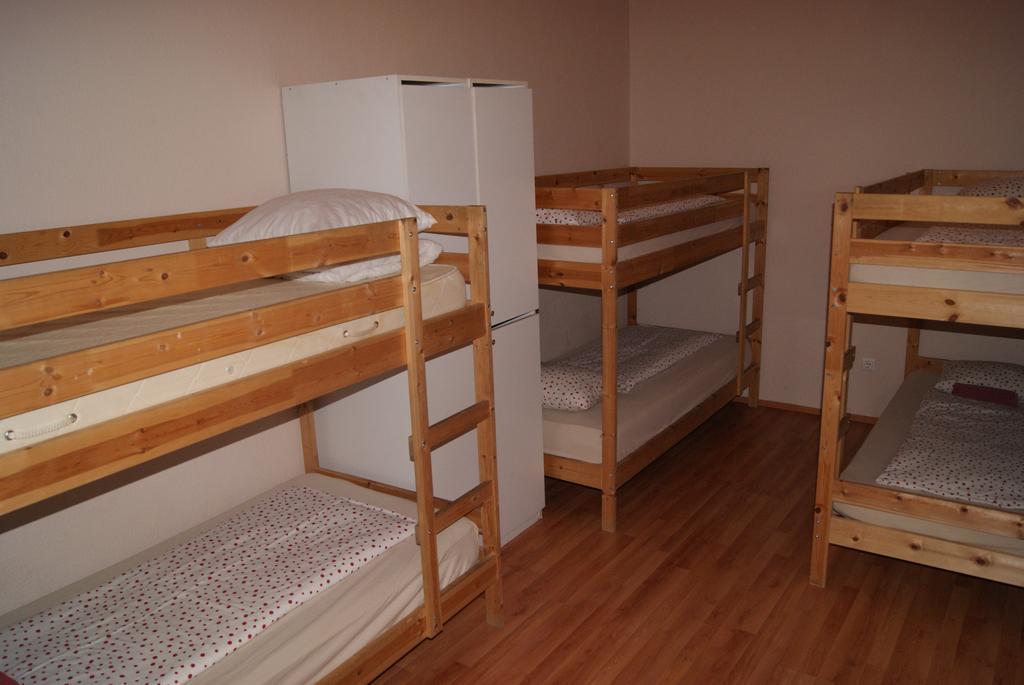 Happy Hostel Будапеща Стая снимка
