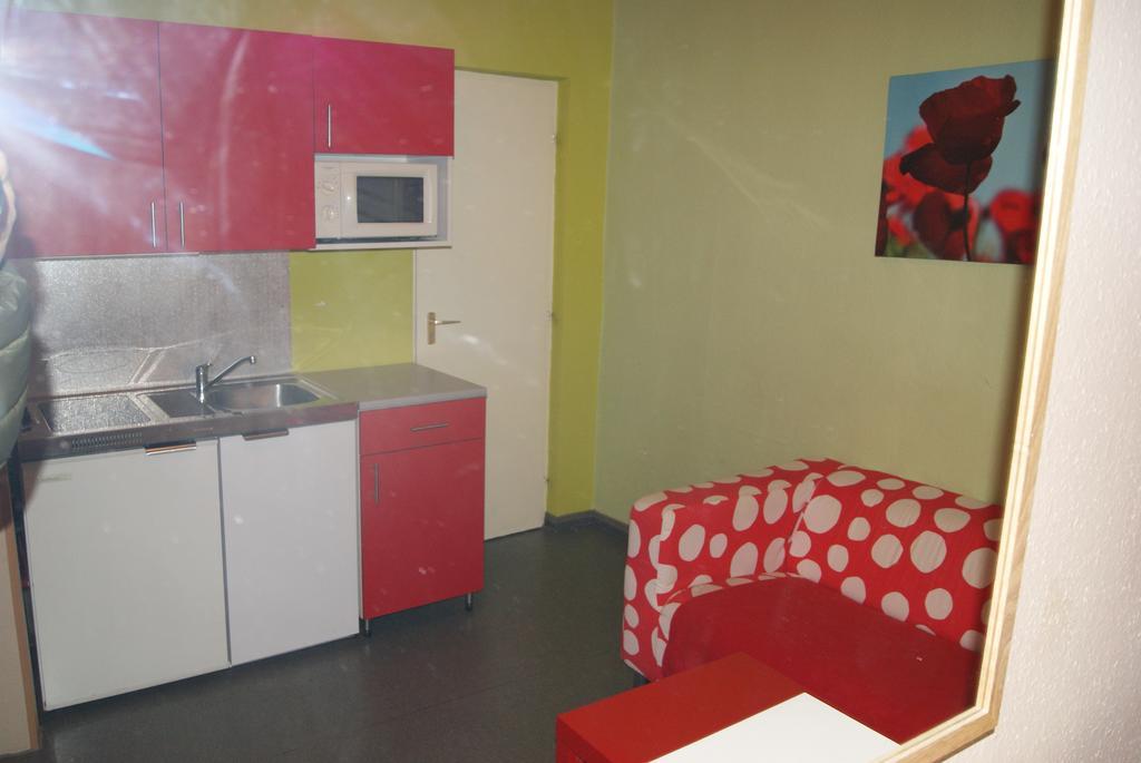 Happy Hostel Будапеща Стая снимка